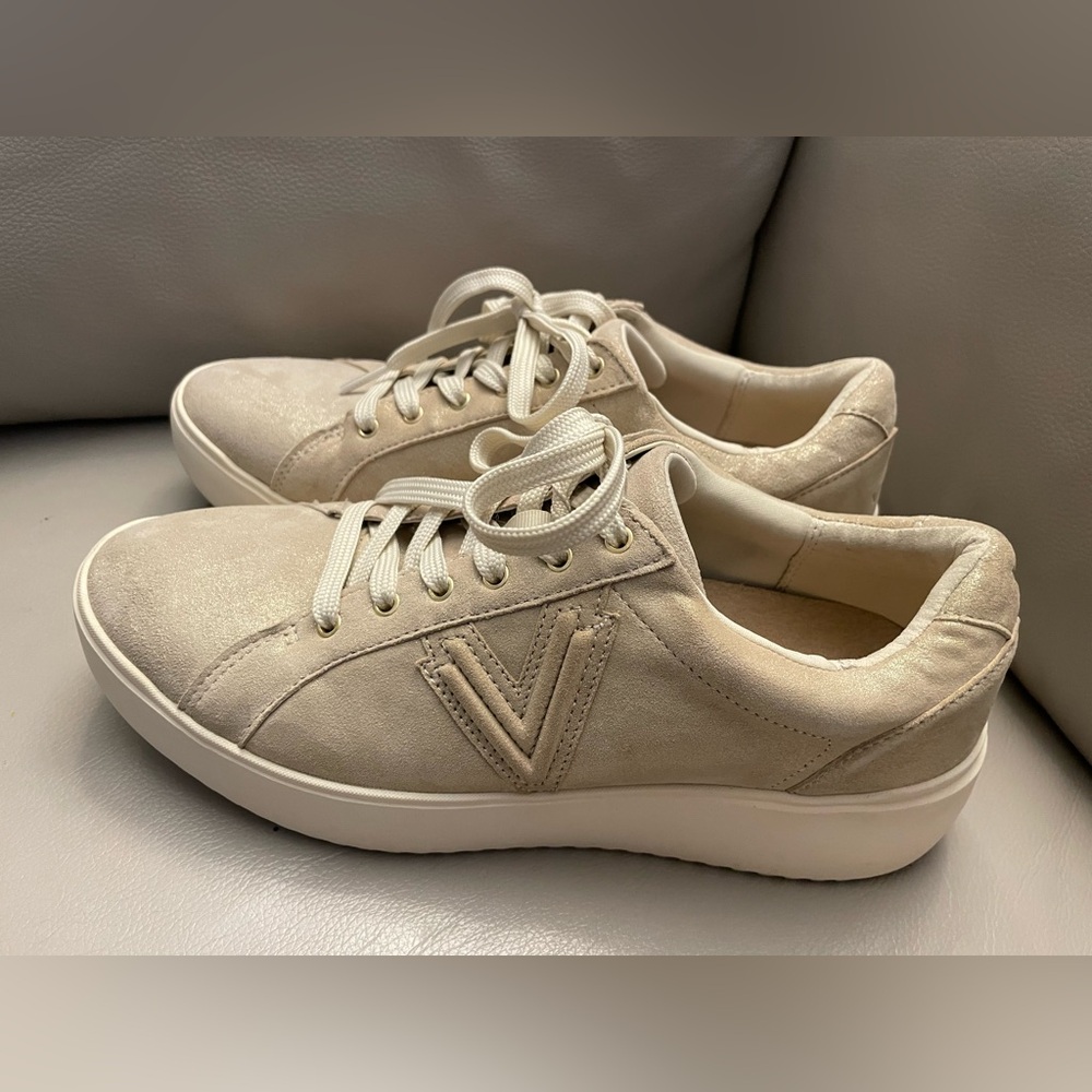 Vionic Kearny Platform Lace Up Sneakers Sz.9.5 - Picture 3 of 7